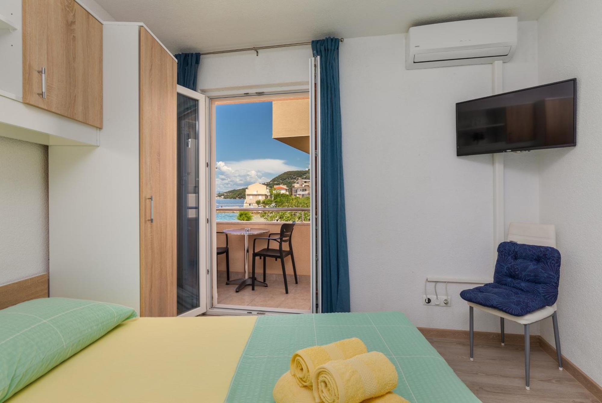 Apartments By The Sea Drasnice, Makarska - 6697 Room photo
